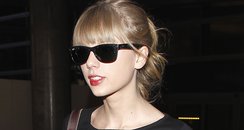 Taylor Swift Sunglasses Dark 