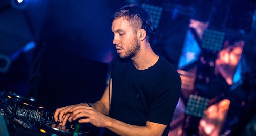 Calvin Harris DJing 