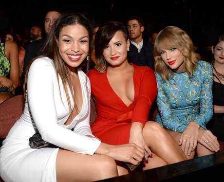 Jordin Sparks, Demi Lovato and Taylor Swift at the