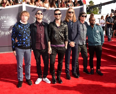Maroon 5 MTV VMAs 2014 Red Carpet