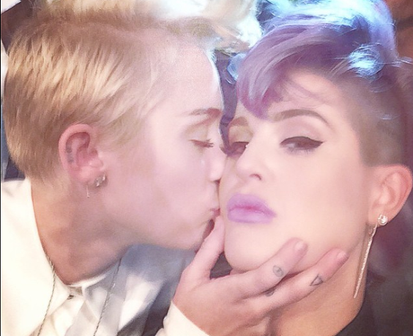 Miley Cyrus and Kelly Osbourne Kiss