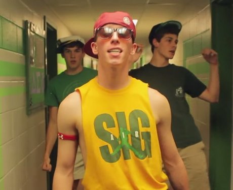 Taylor Swift 'Shake It Off' Parody Video