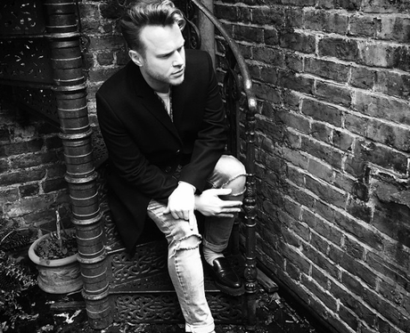 Olly Murs posing