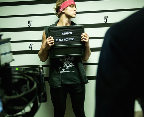 5SOS 'Good Girls' Video