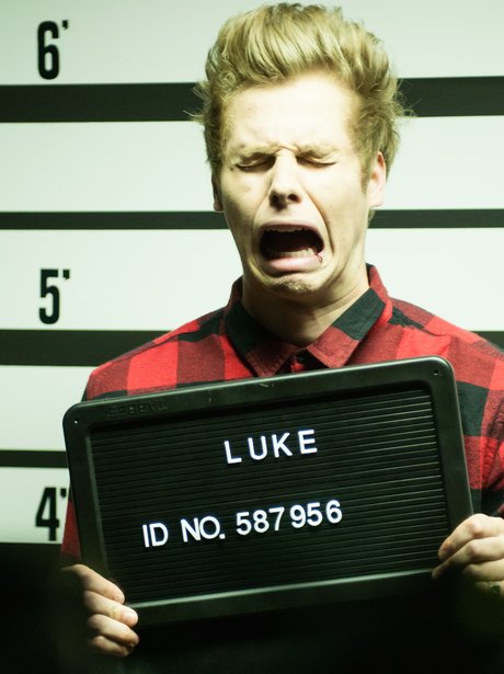 5SOS 'Good Girls' Video
