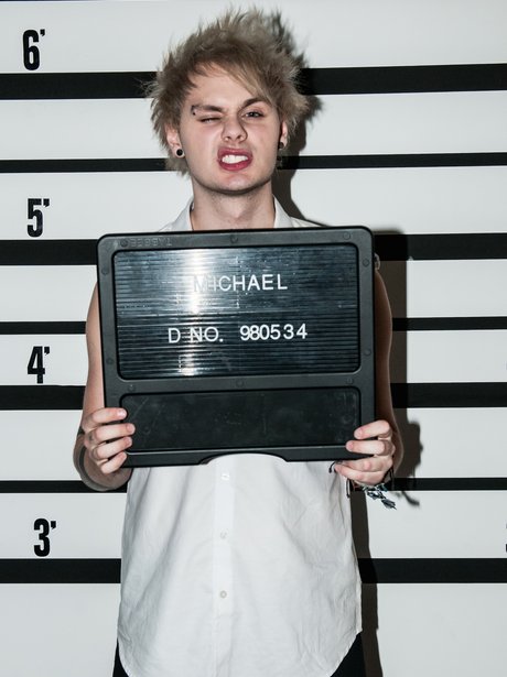 5SOS 'Good Girls' Video