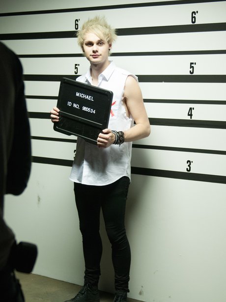 5SOS 'Good Girls' Video