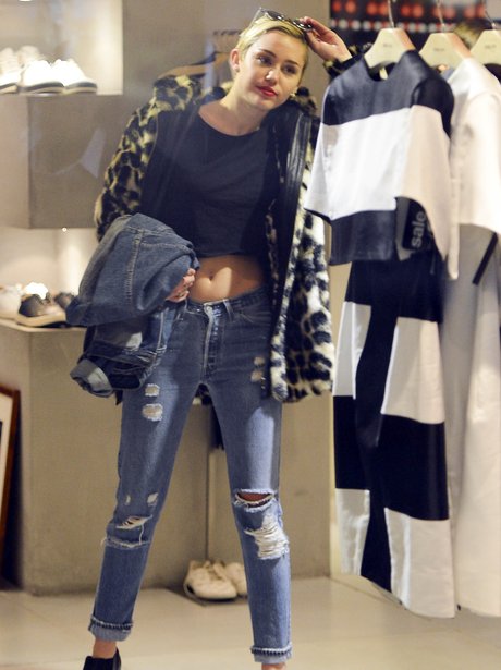 Miley Cyrus shopping