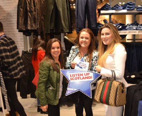 Were you pap'd by the Capital Street Stars?