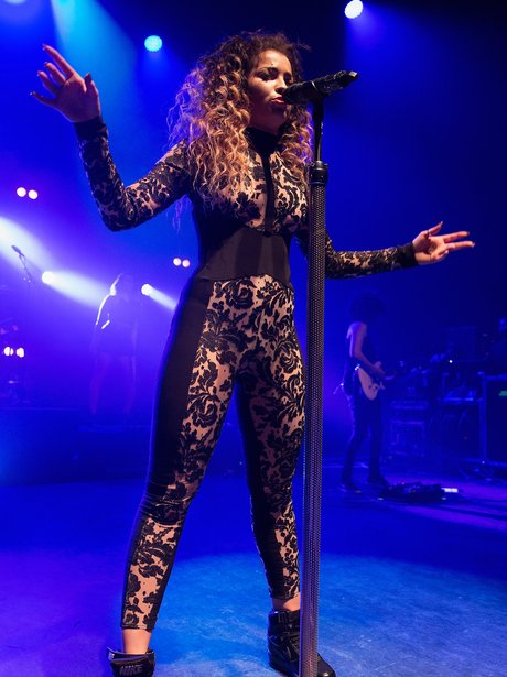 Ella Eyre