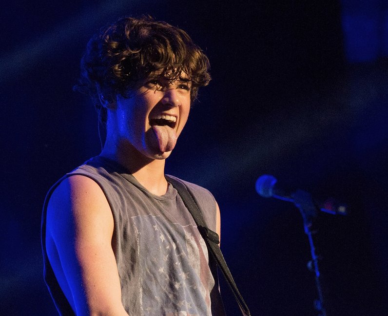 The Vamps brad tongue out