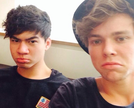 Calum Hood Ashton Irwin Instagram