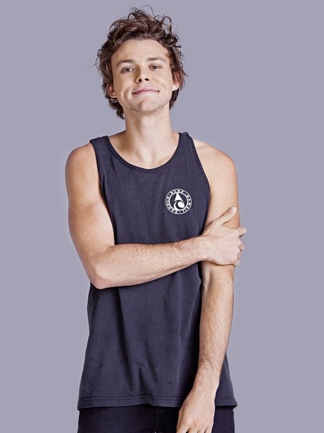 Ashton Irwin 5 Seconds of Summer