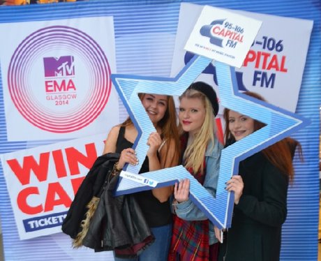 Were you pap'd by the Capital Street Stars?