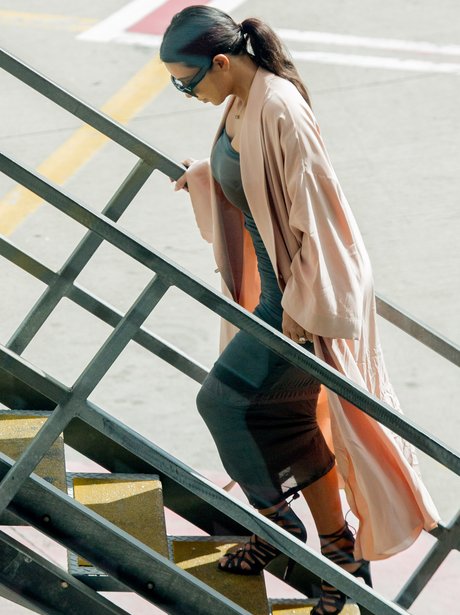Kim Kardashian boarding a plane in Sydney