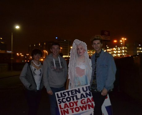 Were you pap'd by the Capital Street Stars?