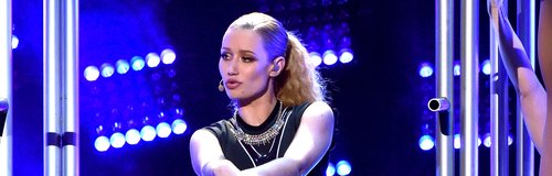 Iggy Azalea on stage American Music Awards 2014 