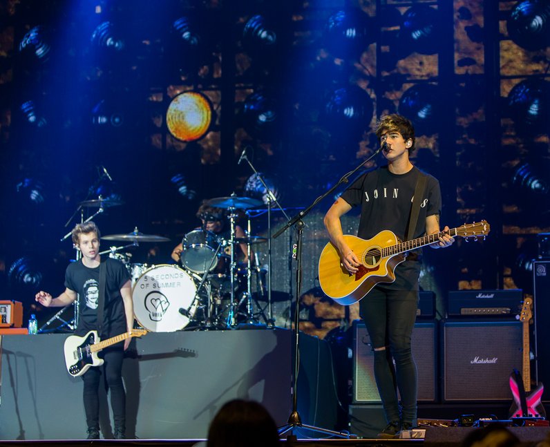 5 Second of Summer at the Jingle Bell Ball 2014