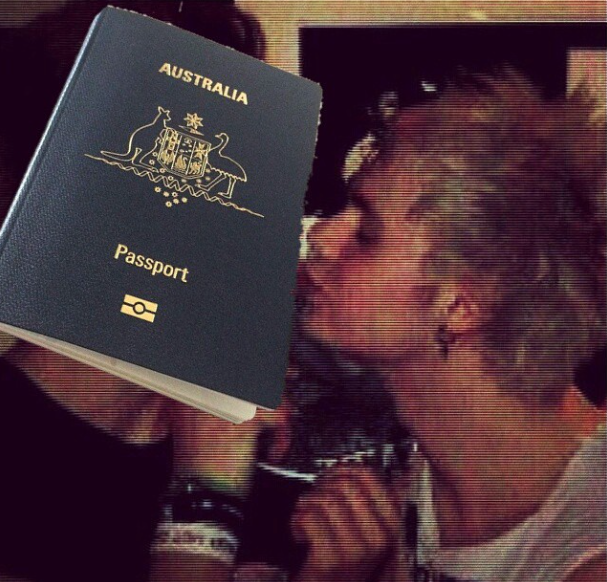 Michael 5SOS Passport Instagram