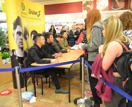 Were you pap'd by the Capital Street stars?