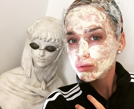 Katy Perry And Her Statue Pal Make Sure To Make Time For Some Pampering Popstar Capital