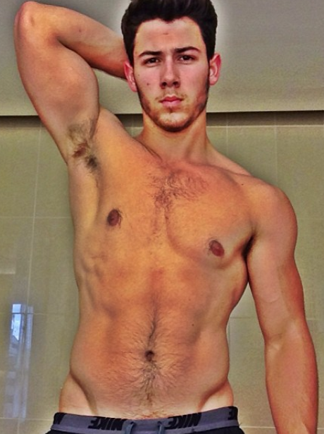 Nick Jonas Topless 