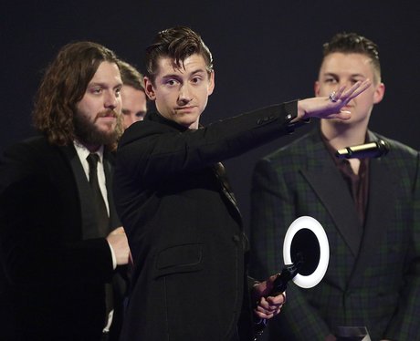Arctic Monkeys Throwing Microphone BRITS 2014