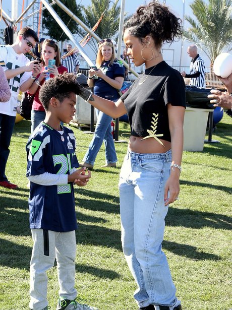 Rihanna Super Bowl 2015
