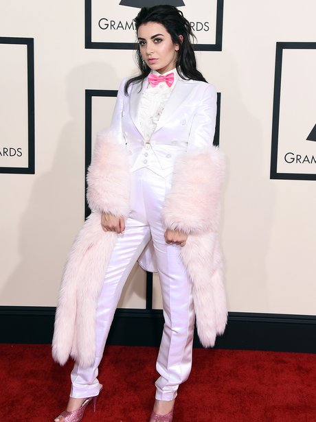 Charli XCX arrives at the Grammy Awards 2015