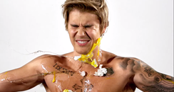 Justin Bieber Egged