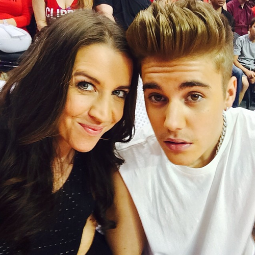 Justin Bieber With His Mum 
