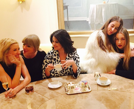 Ellie Goulding, Taylor Swift, Selena Gome and Haim