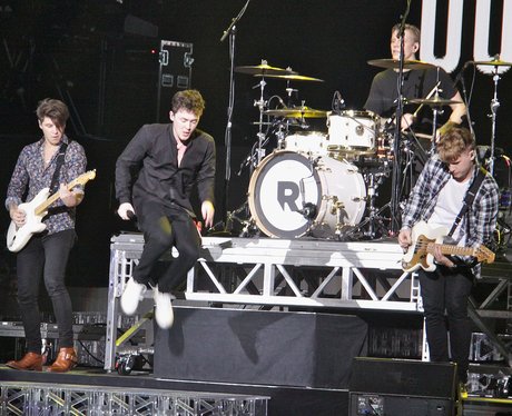 Rixton Performing On Ariana Honeymoon Tour