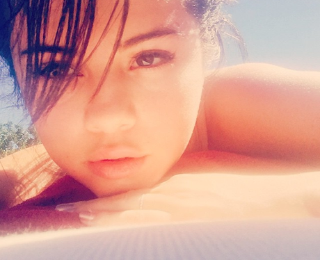 Selena Gomez Bangs