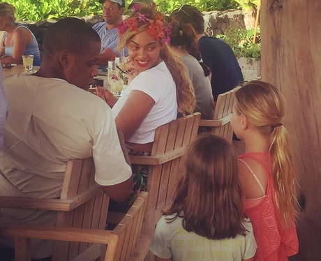 Beyonce and Jay Z in Hawaii