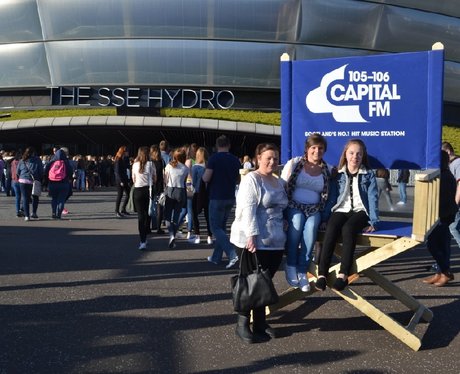 Were you pap'd by the Capital Street Stars?