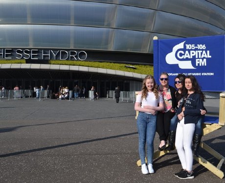 Were you pap'd by the Capital Street Stars?