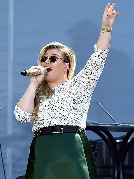 Kelly Clarkson IHeartRadio 2015