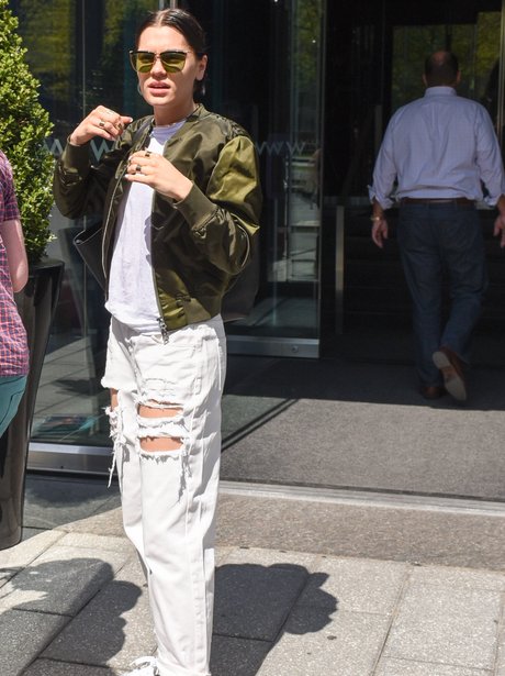 Jessie J wearing jeans