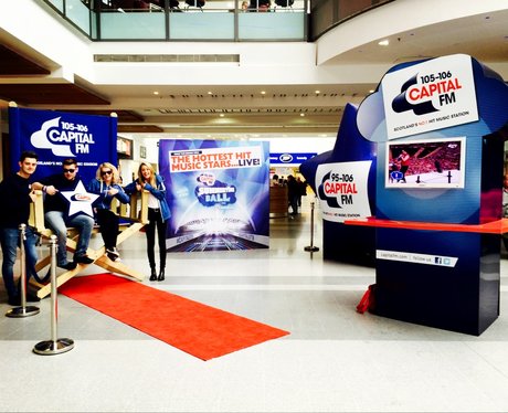 Were you pap'd by the Capital Street Stars?