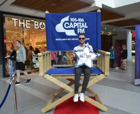 Were you pap'd by the Capital Street Stars?