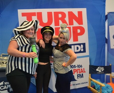 Were you pap'd b the Capital Street Stars?