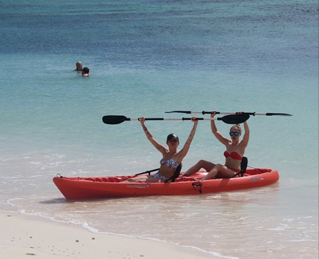 Miley Cyrus on holiday