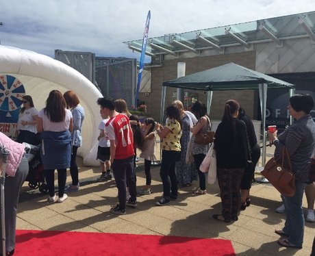Were you pap'd by the Capital Street Stars?