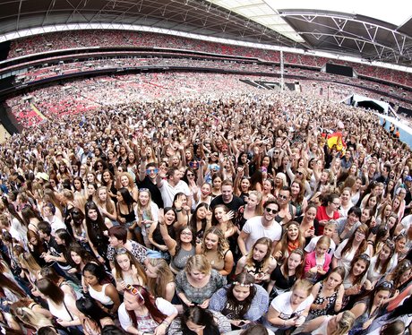 Crowd at the Summertime Ball 2015