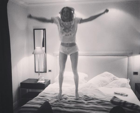 Ellie Goulding jumping