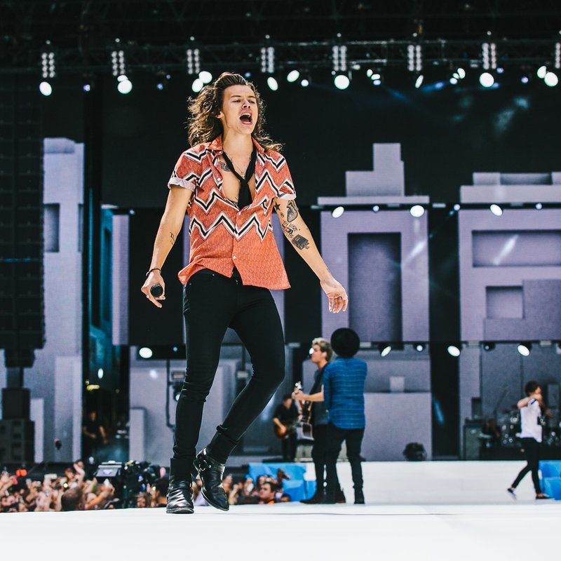 One Direction - 'Girl Almighty' (Summertime Ball 2015) 