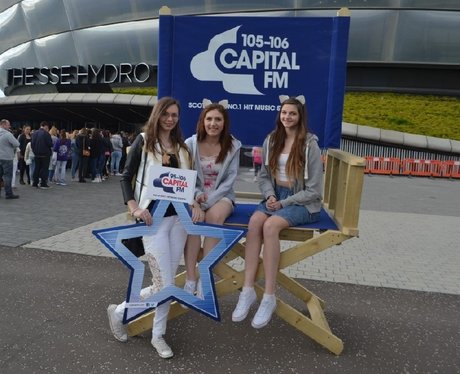 Were you pap'd by the Capital Street Stars?