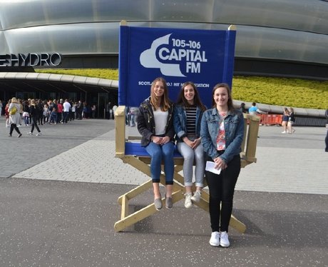 Were you pap'd by the Capital Street Stars?