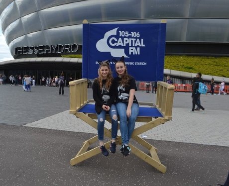 Were you pap'd by the Capital Street Stars?